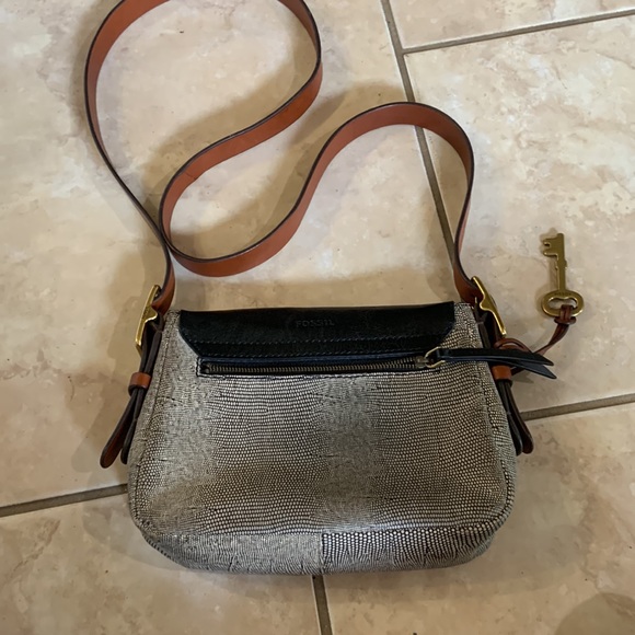 Fossil Harper Small Saddle Leather Crossbody - Picture 10 of 16